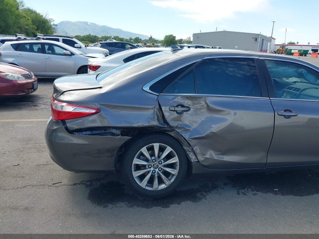 4T1BF1FK6HU810979 Toyota CAMRY XLE