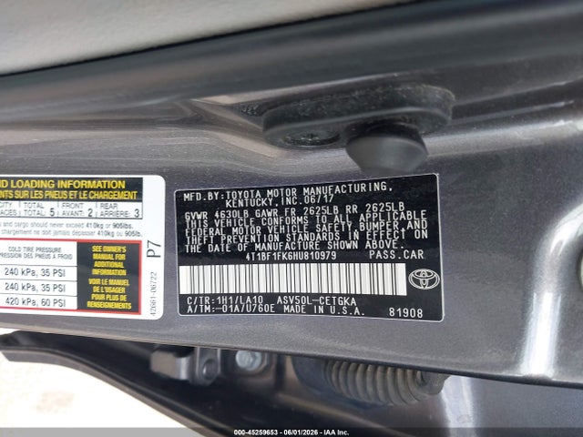 4T1BF1FK6HU810979 Toyota CAMRY XLE