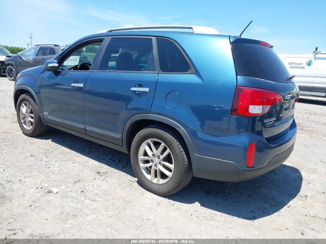 Продажа на аукционе авто 2015 Kia Sorento Lx, vin: 5XYKTCA61FG551951, номер лота: 45259742