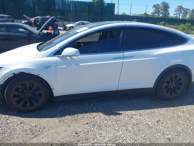 Tesla Model X 60d/70d/75d/90d/p100d 2016 5YJXCBE29GF022148 Image 13