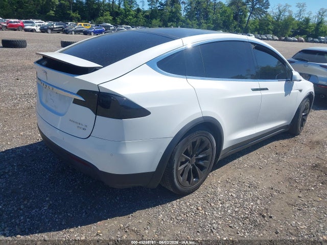 Tesla Model X 60d/70d/75d/90d/p100d 2016 5YJXCBE29GF022148 Image 4