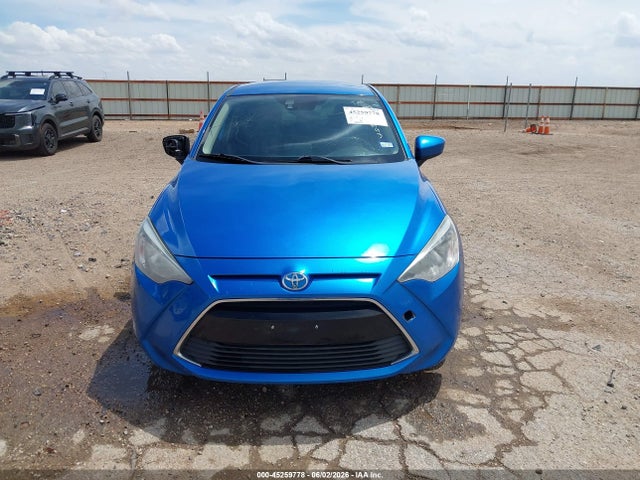 3MYDLBYV0JY302143 Toyota YARIS IA