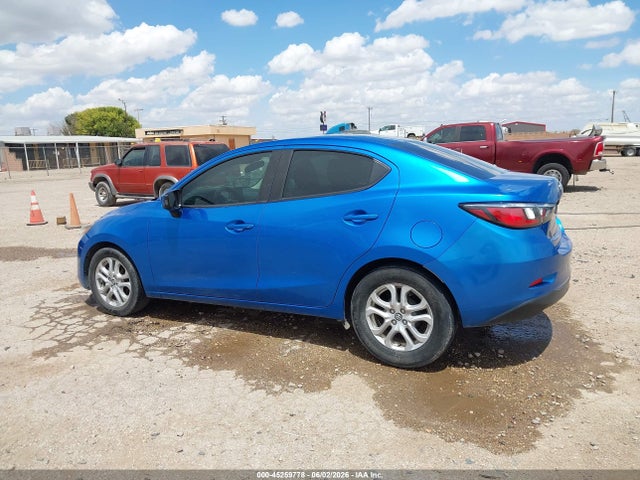 3MYDLBYV0JY302143 Toyota YARIS IA