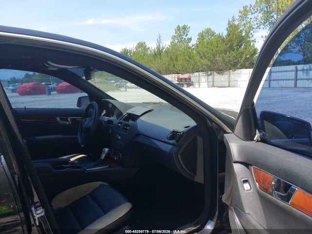 Продаж на аукціоні авто 2011 Mercedes-benz C 300 Luxury/sport, vin: WDDGF5EB5BR155989, номер лоту: 45259779