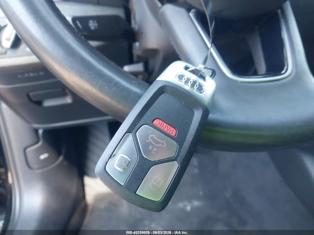 Продажа на аукционе авто 2019 Audi A4 40 Titanium Premium, vin: WAUGMAF45KA096317, номер лота: 45259809