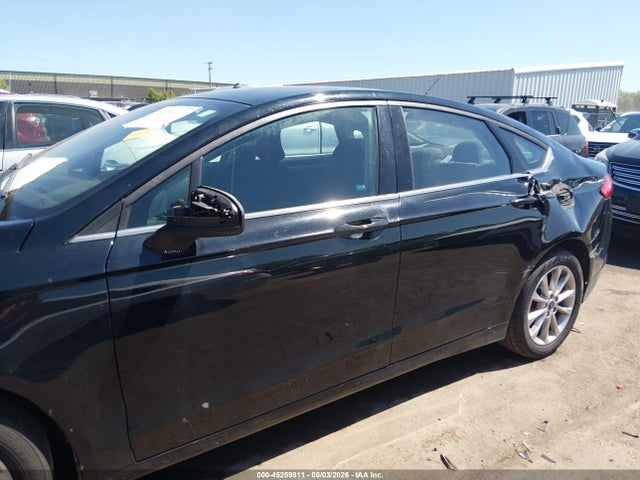 Auction sale of the 2017 Ford Fusion Se, vin: 3FA6P0H76HR402968, lot number: 45259811