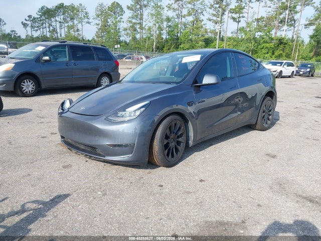 Tesla Model Y 2023 7SAYGDEE9PA032855 Image 2
