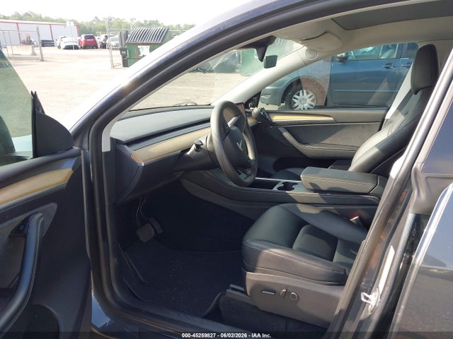 Tesla Model Y 2023 7SAYGDEE9PA032855 Image 5