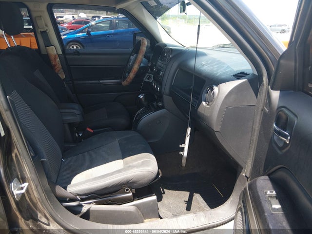 1C4NJPBA1ED850401 Jeep Patriot Altitude