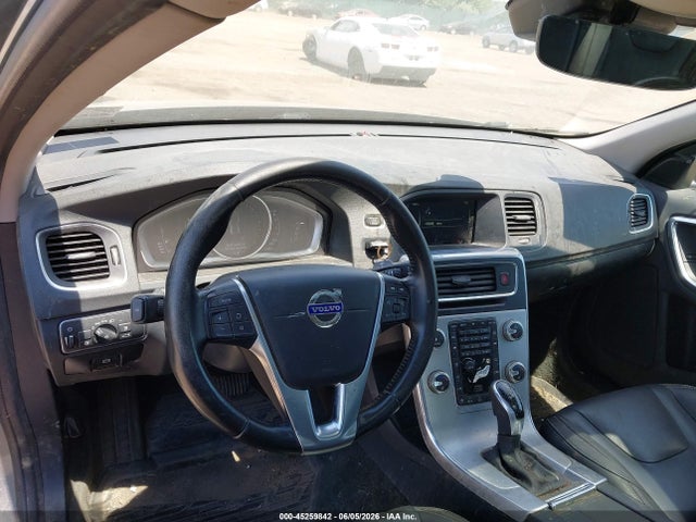 YV140MTL8H2426754 Volvo S60 T5 Dynamic