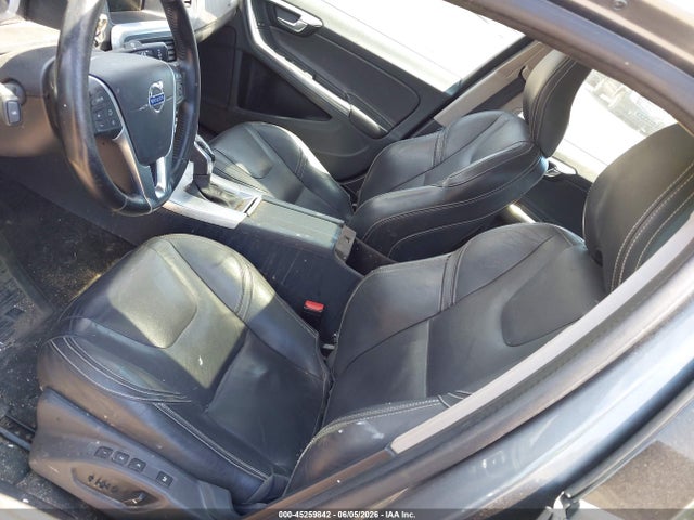 YV140MTL8H2426754 Volvo S60 T5 Dynamic