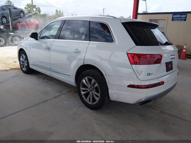 Продажа на аукционе авто 2018 Audi Q7 3.0t Premium, vin: WA1AAAF75JD005467, номер лота: 45259848