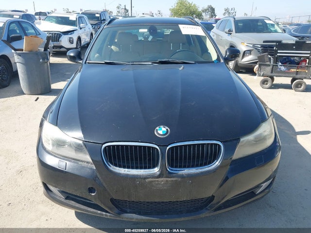 45259927 :رقم المزاد ، WBAUU3C5XBA541789 vin ، 2011 Bmw 328i Xdrive مزاد بيع