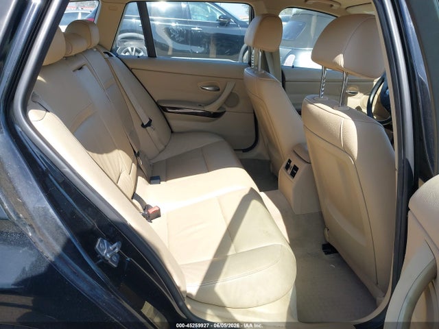 45259927 :رقم المزاد ، WBAUU3C5XBA541789 vin ، 2011 Bmw 328i Xdrive مزاد بيع