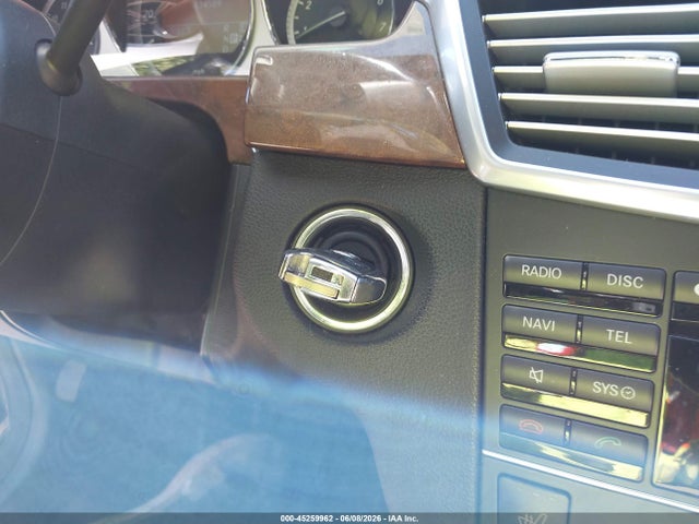 45259962 :رقم المزاد ، WDDHF8HB3BA398328 vin ، 2011 Mercedes-benz E 350 4matic مزاد بيع