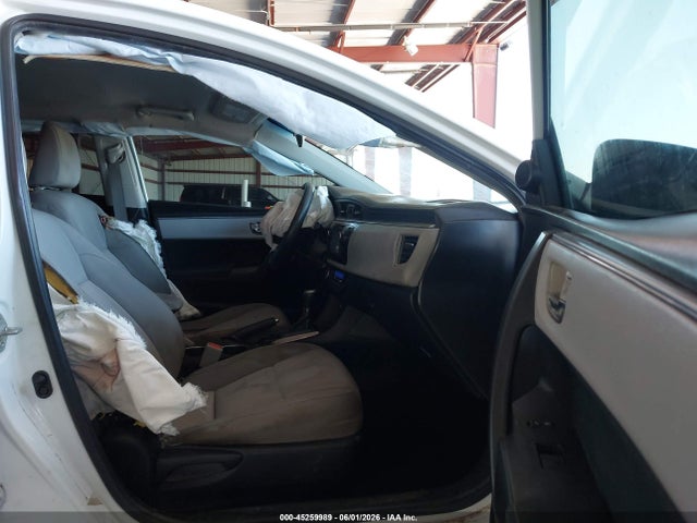 45259989 :رقم المزاد ، 5YFBURHE3FP255936 vin ، 2015 Toyota Corolla Le مزاد بيع