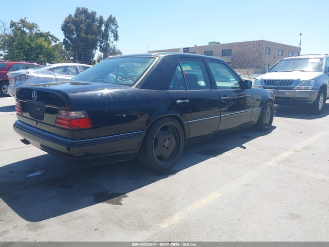 45259991 :رقم المزاد ، WDBEA34E4SC161297 vin ، 1995 Mercedes-benz E 420 Base/420 Special مزاد بيع