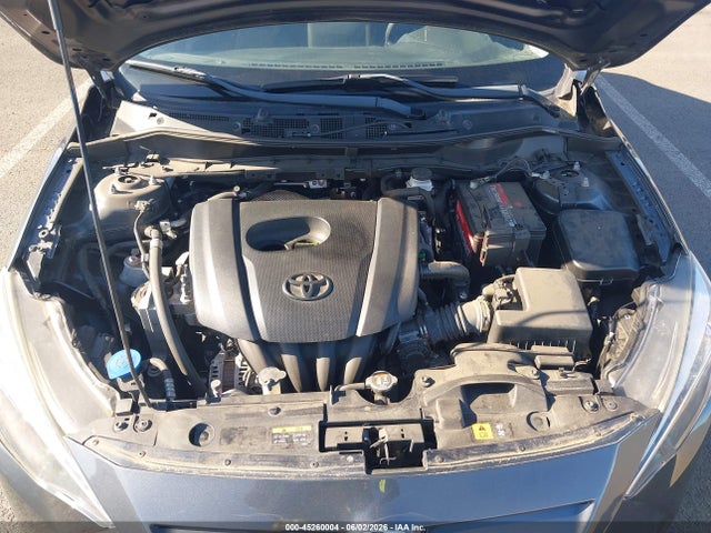 3MYDLBYV6JY312420 Toyota YARIS IA