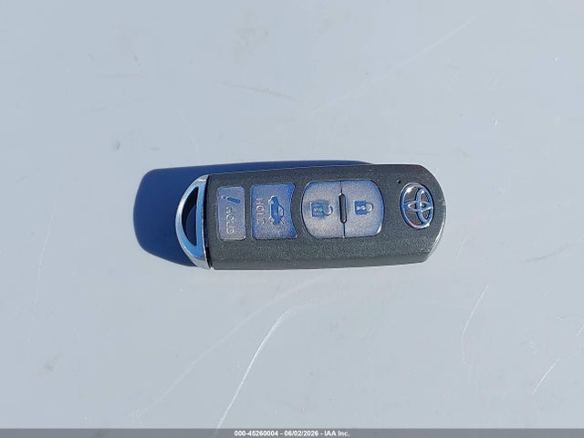3MYDLBYV6JY312420 Toyota YARIS IA