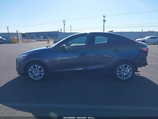 3MYDLBYV6JY312420 Toyota YARIS IA