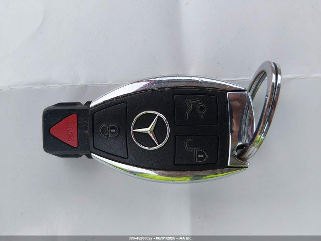 45260027 :رقم المزاد ، 55SWF4JB7FU044330 vin ، 2015 Mercedes-benz C 300 مزاد بيع