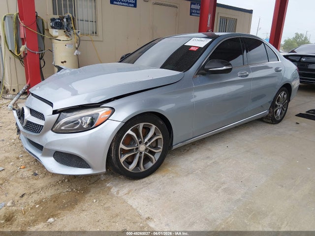 45260027 :رقم المزاد ، 55SWF4JB7FU044330 vin ، 2015 Mercedes-benz C 300 مزاد بيع
