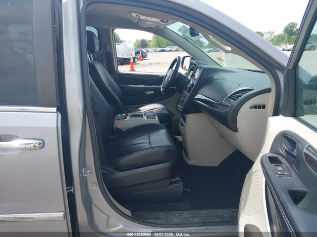 Продаж на аукціоні авто 2015 Chrysler Town & Country Touring, vin: 2C4RC1BG5FR562652, номер лоту: 45260068