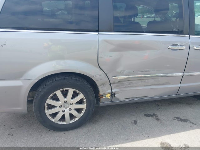 Продаж на аукціоні авто 2015 Chrysler Town & Country Touring, vin: 2C4RC1BG5FR562652, номер лоту: 45260068