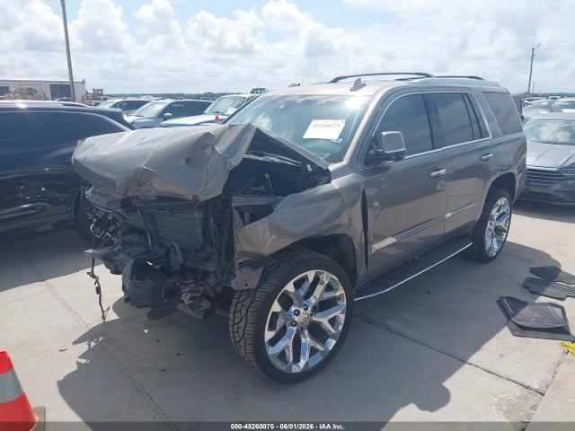 Продажа на аукционе авто 2017 Cadillac Escalade Luxury, vin: 1GYS4BKJ7HR163325, номер лота: 45260075