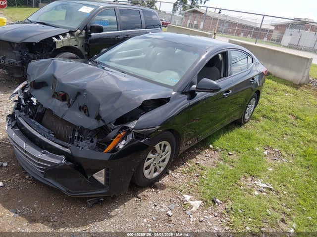 Hyundai ELANTRA SE 2020 5NPD74LF9LH611768 Image 2