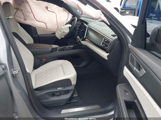 Продаж на аукціоні авто 2025 Volkswagen Atlas Cross Sport 2.0t Sel Premium R-line, vin: 1V2FE2CA8SC202726, номер лоту: 45260137