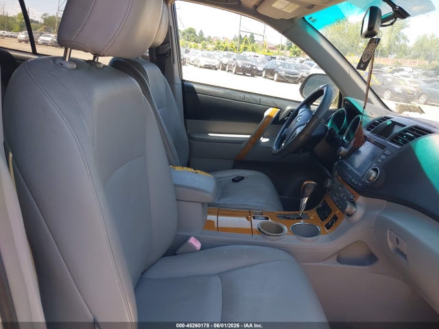 Продажа на аукционе авто 2008 Toyota Highlander Hybrid Limited, vin: JTEEW44A882014755, номер лота: 45260178
