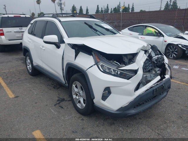 Toyota Rav4 Xle 2019 2T3W1RFV1KW024174 zdjęcie główne