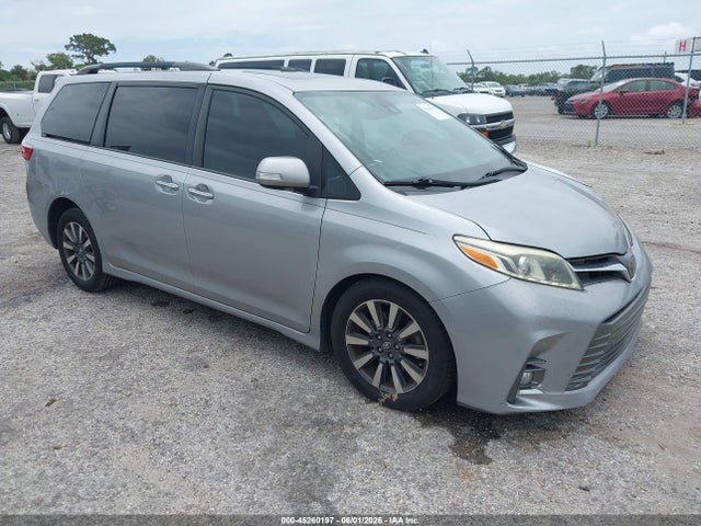 Продаж на аукціоні авто 2018 Toyota Sienna Limited 7 Passenger, vin: 5TDYZ3DCXJS957944, номер лоту: 45260197