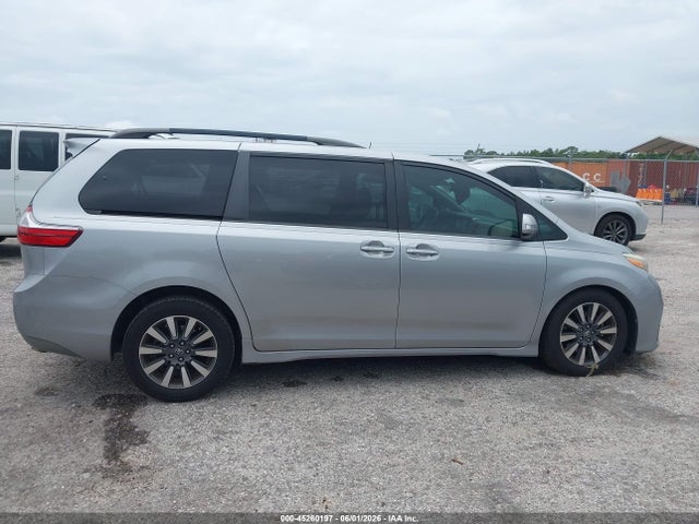 Продажа на аукционе авто 2018 Toyota Sienna Limited 7 Passenger, vin: 5TDYZ3DCXJS957944, номер лота: 45260197