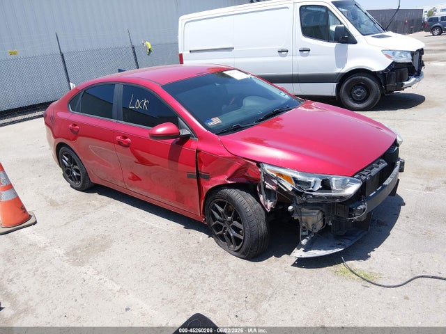 2019 3KPF24AD4KE056241 main image