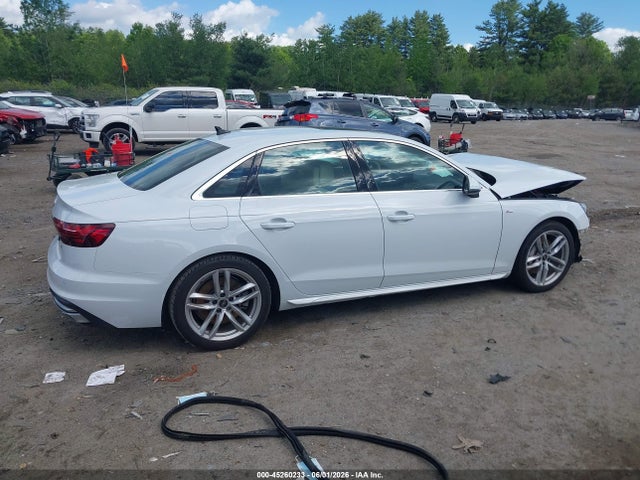 45260233 :رقم المزاد ، WAUDAAF44RN001759 vin ، 2024 Audi A4 Premium 45 Tfsi S Line Quattro S Tronic مزاد بيع