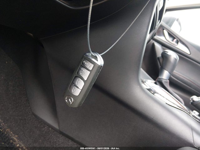 Продаж на аукціоні авто 2016 Mazda Mazda3 I Grand Touring, vin: JM1BM1X77G1328087, номер лоту: 45260241