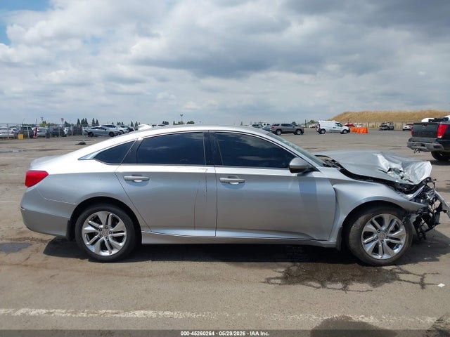 Honda ACCORD LX 2018 1HGCV1F15JA200566 Image 13