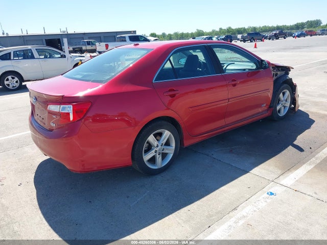 4T1BD1FK6EU121039 Toyota Camry Hybrid Se Limited Edition