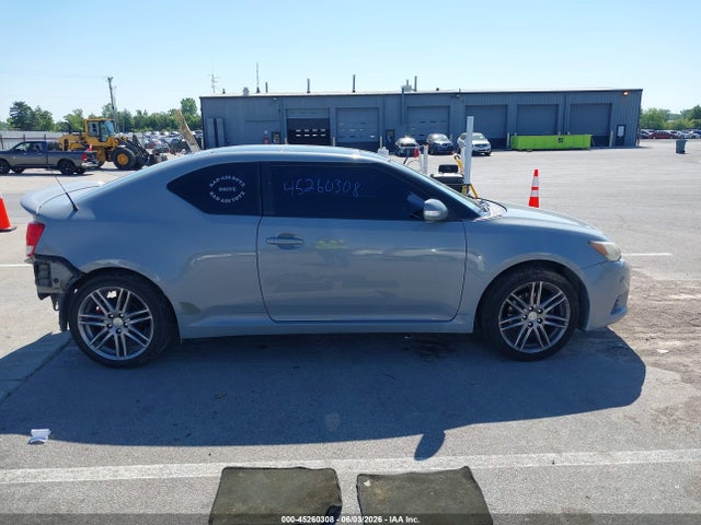 45260308 :رقم المزاد ، JTKJF5C72B3008488 vin ، 2011 Scion Tc مزاد بيع