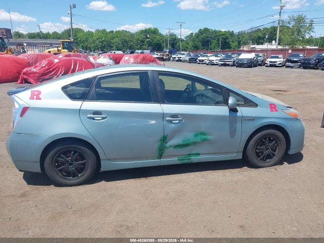 2014 Toyota Prius Two მანქანა იყიდება აუქციონზე, vin: JTDKN3DU5E1748835, აუქციონის ნომერი: 45260399