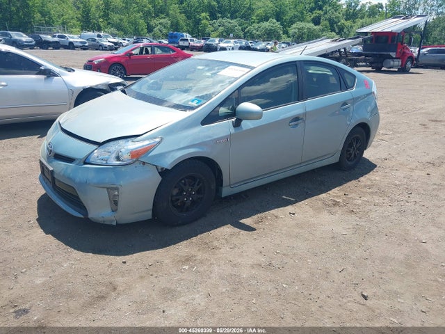 2014 Toyota Prius Two მანქანა იყიდება აუქციონზე, vin: JTDKN3DU5E1748835, აუქციონის ნომერი: 45260399