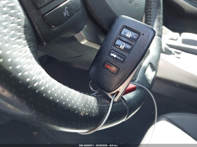 45260471 :رقم المزاد ، JTHCF1D29F5022246 vin ، 2015 Lexus Is 250 مزاد بيع