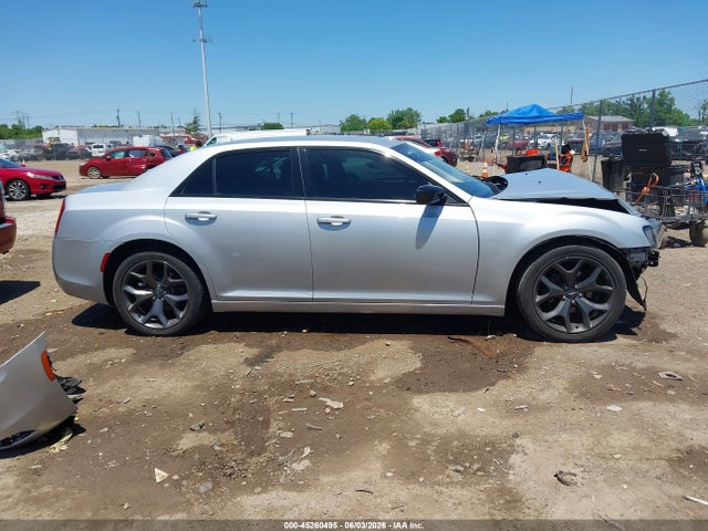 45260495 :رقم المزاد ، 2C3CCAAG0LH239395 vin ، 2020 Chrysler 300 Touring مزاد بيع
