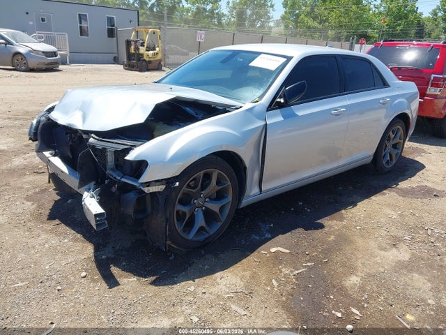 45260495 :رقم المزاد ، 2C3CCAAG0LH239395 vin ، 2020 Chrysler 300 Touring مزاد بيع