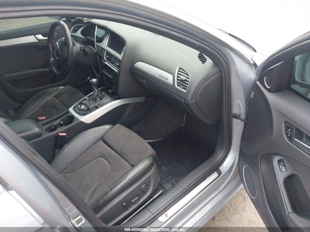 Продажа на аукционе авто 2011 Audi A4 2.0t Premium, vin: WAUMFAFL7BN023639, номер лота: 45260494