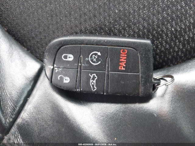 45260509 :رقم المزاد ، 1C3CCCBBXFN550441 vin ، 2015 Chrysler 200 S مزاد بيع