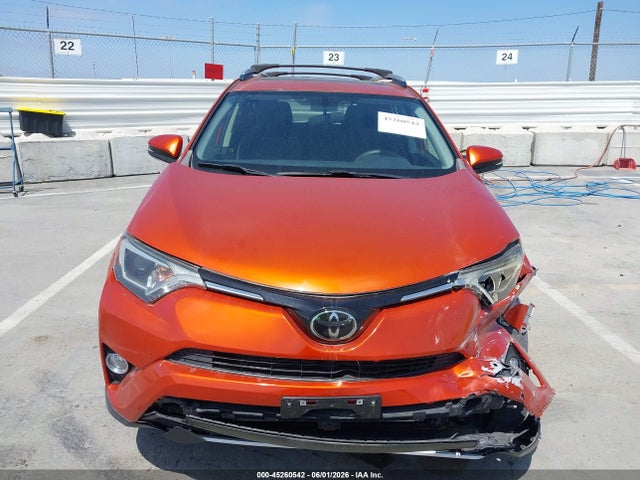 JTMWFREV3GJ081856 Toyota Rav4 Xle