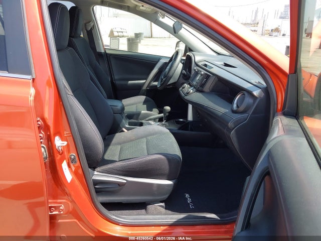 JTMWFREV3GJ081856 Toyota Rav4 Xle